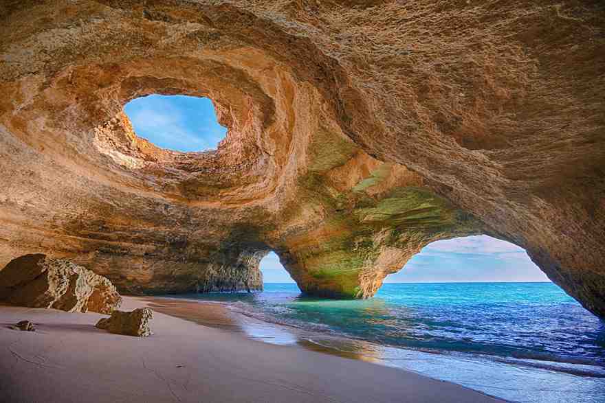 15-caves-from-around-the-world-thatll-make-you-explore-one-right-away-7