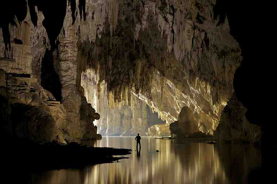 15-caves-from-around-the-world-thatll-make-you-explore-one-right-away-9