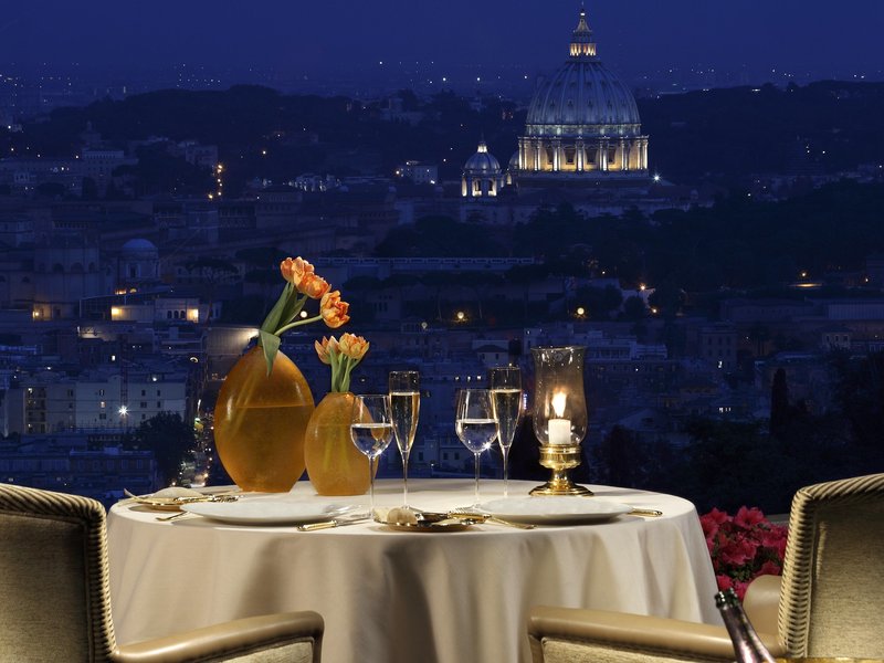 25 Restaurants You Should Visit Just For The View They Offer (13)